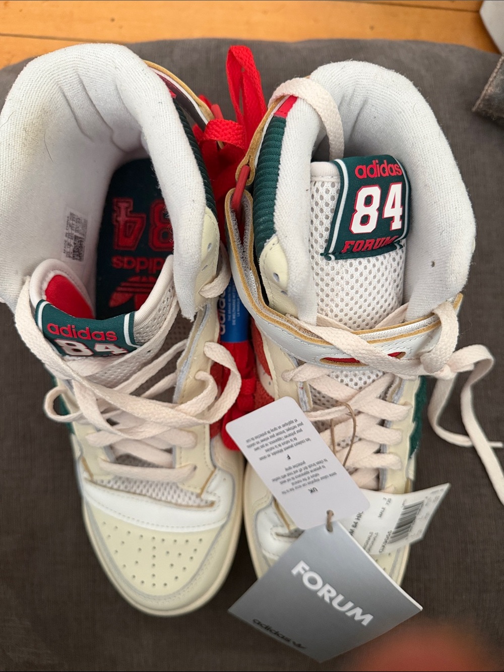 RARE Adidas '84 Forum Mid Sneakers in Cream with Red & Green Accents - Picture 2 of 3